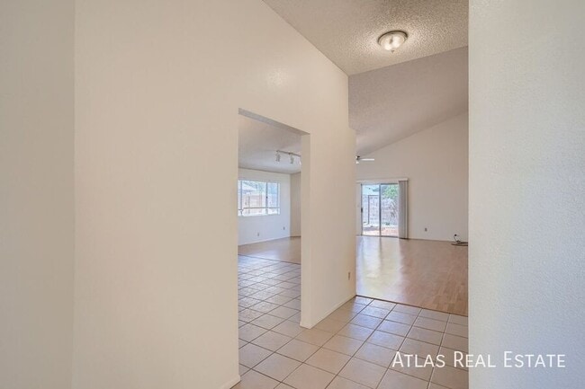 2960 W Yorkshire St in Tucson, AZ - Building Photo - Building Photo