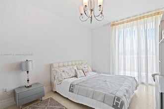 17875 Collins Ave, Unit 702 in Sunny Isles Beach, FL - Building Photo - Building Photo