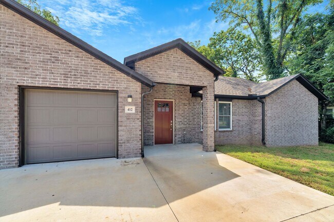 410 S Byers Ave in Gentry, AR - Building Photo - Building Photo