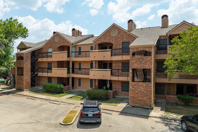 Tramor at Oak Bend in Austin, TX - Foto de edificio - Building Photo