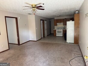 971 Hewlett St SW in Conyers, GA - Building Photo - Building Photo