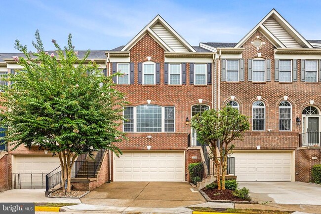 property at 3836 Elmwood Towne Way
