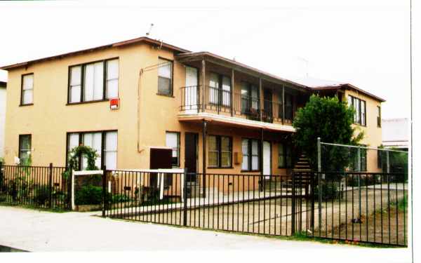 11801 Hart St in North Hollywood, CA - Building Photo - Building Photo