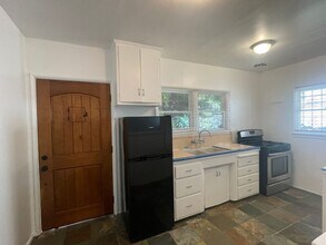 1240-1246.5-12465 Tamarind Ave in West Hollywood, CA - Building Photo - Building Photo