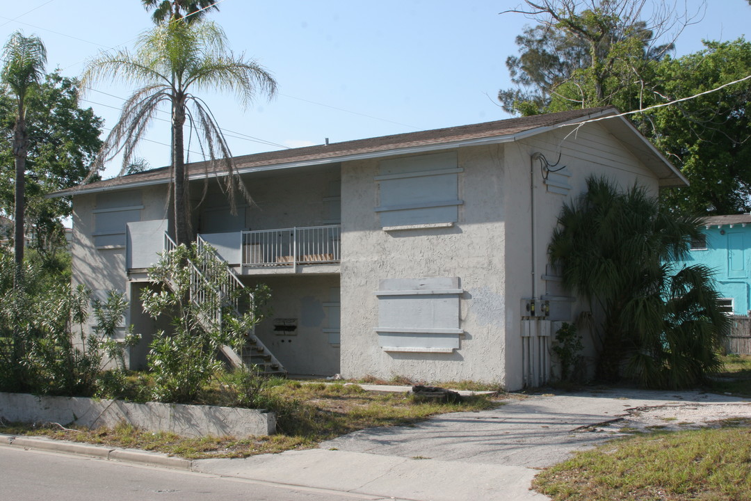 1106 Cocoanut Ave in Sarasota, FL - Foto de edificio