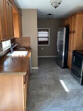 411 E Spencer Dr in Haysville, KS - Building Photo - Building Photo