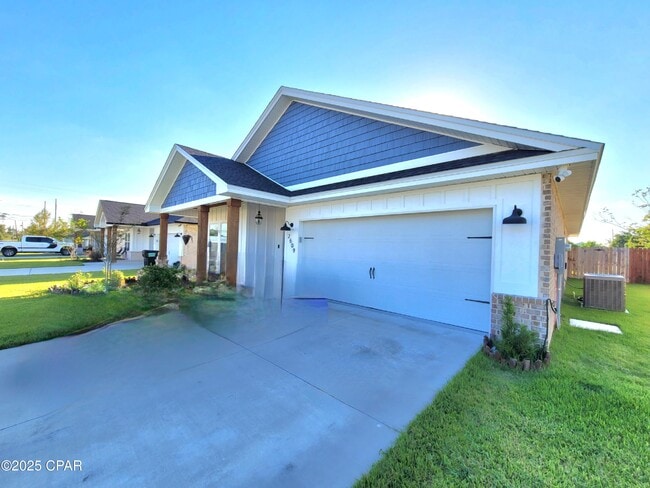 2609 Outlaws Wy in Panama City, FL - Building Photo - Building Photo