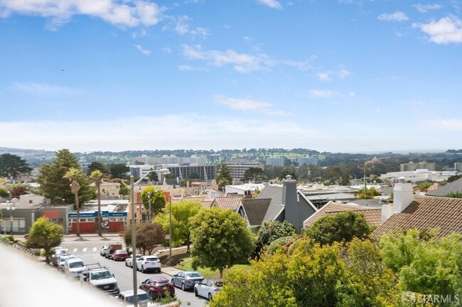 351 Santa Ana Ave in San Francisco, CA - Building Photo - Building Photo