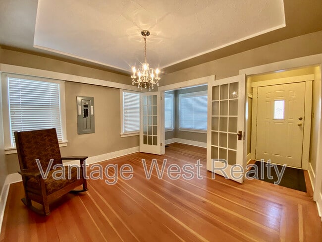 property at 1826 Marshall St