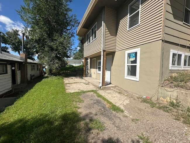 property at 1113 10th St NW