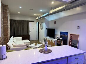 1893 Pacific St, Unit 2 in Brooklyn, NY - Foto de edificio - Building Photo