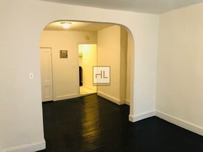 EAST 70 STREET, Unit 2 in New York, NY - Building Photo - Building Photo