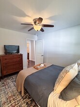 5415 Larchmont Ave in Charlotte, NC - Building Photo - Building Photo