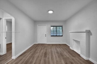 47 NW 49th St in Miami, FL - Building Photo - Building Photo