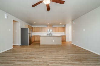 239 Pk Pl Cir in Waller, TX - Building Photo - Building Photo