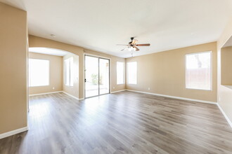 11602 W Edgemont Ave in Avondale, AZ - Building Photo - Building Photo