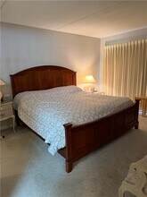 650 E Greenwich Ave in West Warwick, RI - Building Photo - Building Photo