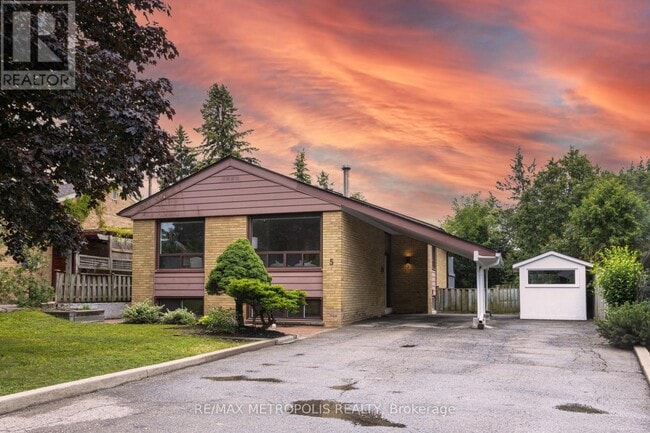 property at 5 Jubilee Crescent