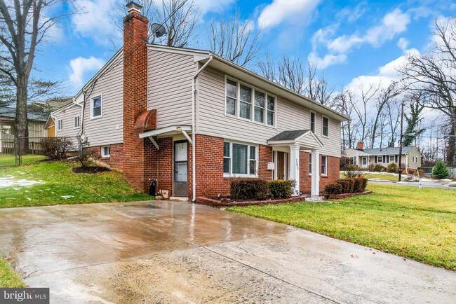 101 Sanoey Cir SE in Vienna, VA - Foto de edificio - Building Photo