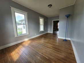 347 Midland Ave in Findlay, OH - Foto de edificio - Building Photo