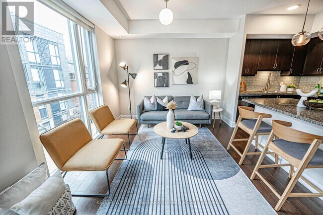 45 Sousa Mendes St in Toronto, ON - Building Photo - Building Photo