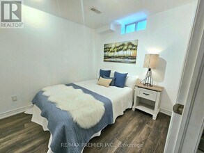 3900 Arvona Pl in Mississauga, ON - Building Photo - Building Photo