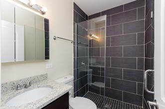 1843 W Thomas St in Chicago, IL - Building Photo - Interior Photo