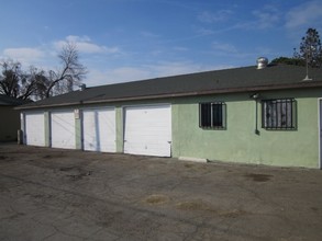 3026 Verde St in Bakersfield, CA - Building Photo - Building Photo