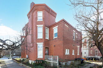 1300 S 3rd St in Louisville, KY - Foto de edificio - Building Photo