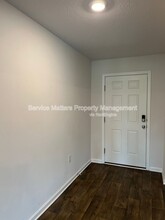 7571 Oak Lake Blvd in Bellview, FL - Building Photo - Building Photo