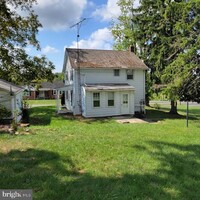 8235 Mentzer Gap Rd in Waynesboro, PA - Building Photo - Building Photo