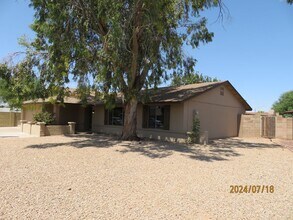 11246 N 50th Dr in Glendale, AZ - Building Photo - Building Photo