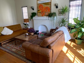 365 N Spaulding Ave in Los Angeles, CA - Building Photo - Building Photo