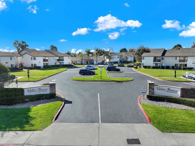 Valley Breeze Apartments