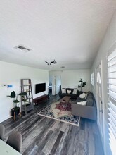 1020 S 14th Ct in Lantana, FL - Building Photo - Building Photo