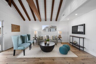 212 Orange St in Newport Beach, CA - Building Photo - Building Photo