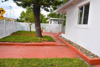 5715 NW 6th Ave in Miami, FL - Building Photo - Building Photo