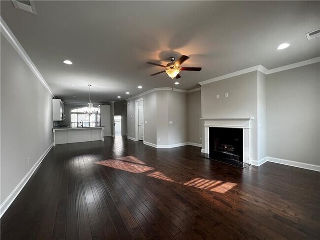 1075 Township Square in Alpharetta, GA - Building Photo - Building Photo