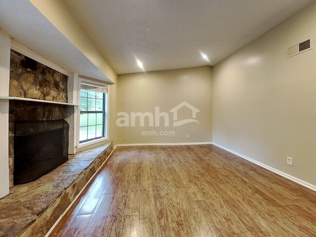 3182 Fireplace Trl in Snellville, GA - Building Photo - Building Photo