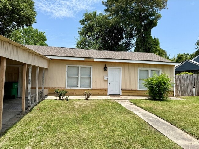property at 1908 Oregon St