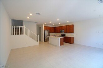 1539 Melodic Lark Dr in Las Vegas, NV - Building Photo - Building Photo