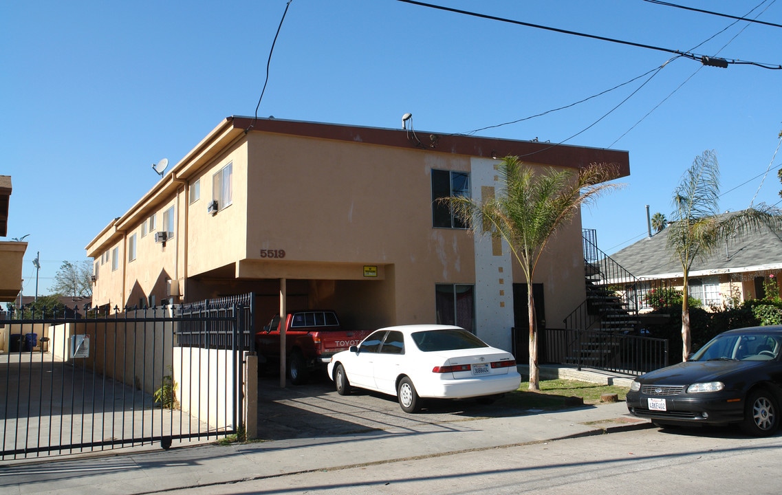 5519 Klump Ave in North Hollywood, CA - Building Photo