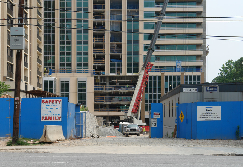 Peachtree Kingsboro Apartments Atlanta, GA Apartments For Rent