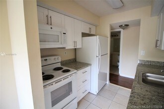 5628 Rock Island Rd-Unit -186 in Tamarac, FL - Building Photo - Building Photo