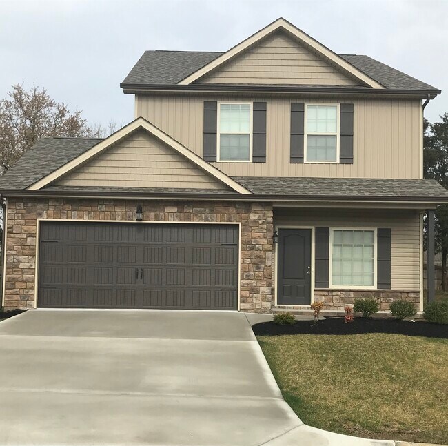 property at 1636 Silver Spur Ln