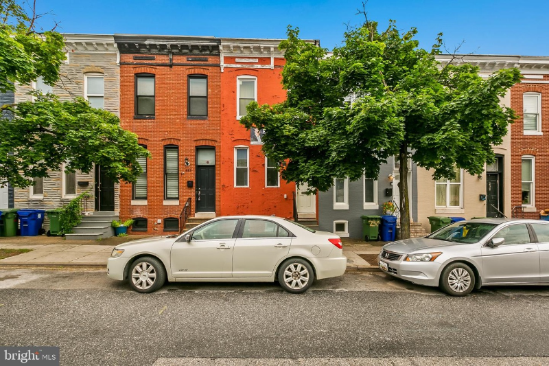 228 N Patterson Park Ave in Baltimore, MD - Building Photo