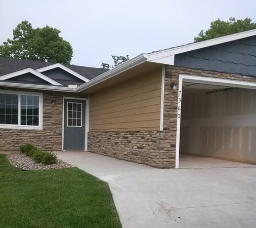 Glenwood Villas in Winterset, IA - Building Photo