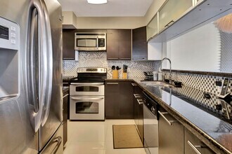 5 Island Ave in Miami Beach, FL - Building Photo - Building Photo