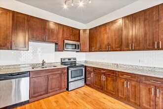 5713 N Kenmore Ave in Chicago, IL - Building Photo - Building Photo