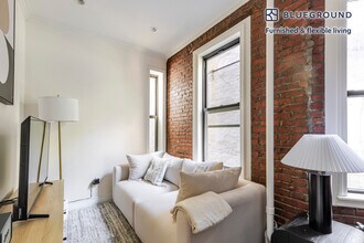 223 Mott St in New York, NY - Building Photo - Building Photo
